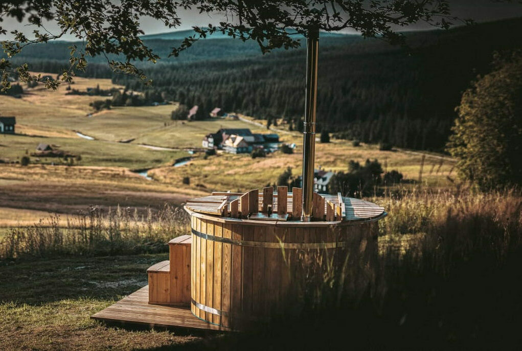 Hot tub outside in summer season